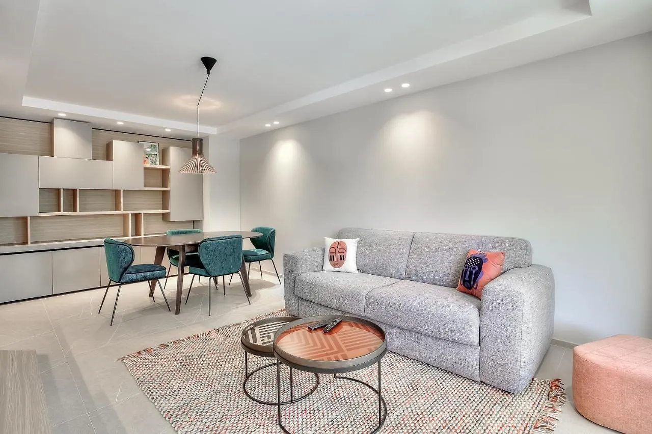 Luxury Flat With Balcony - City Center Cannes 0*,  France