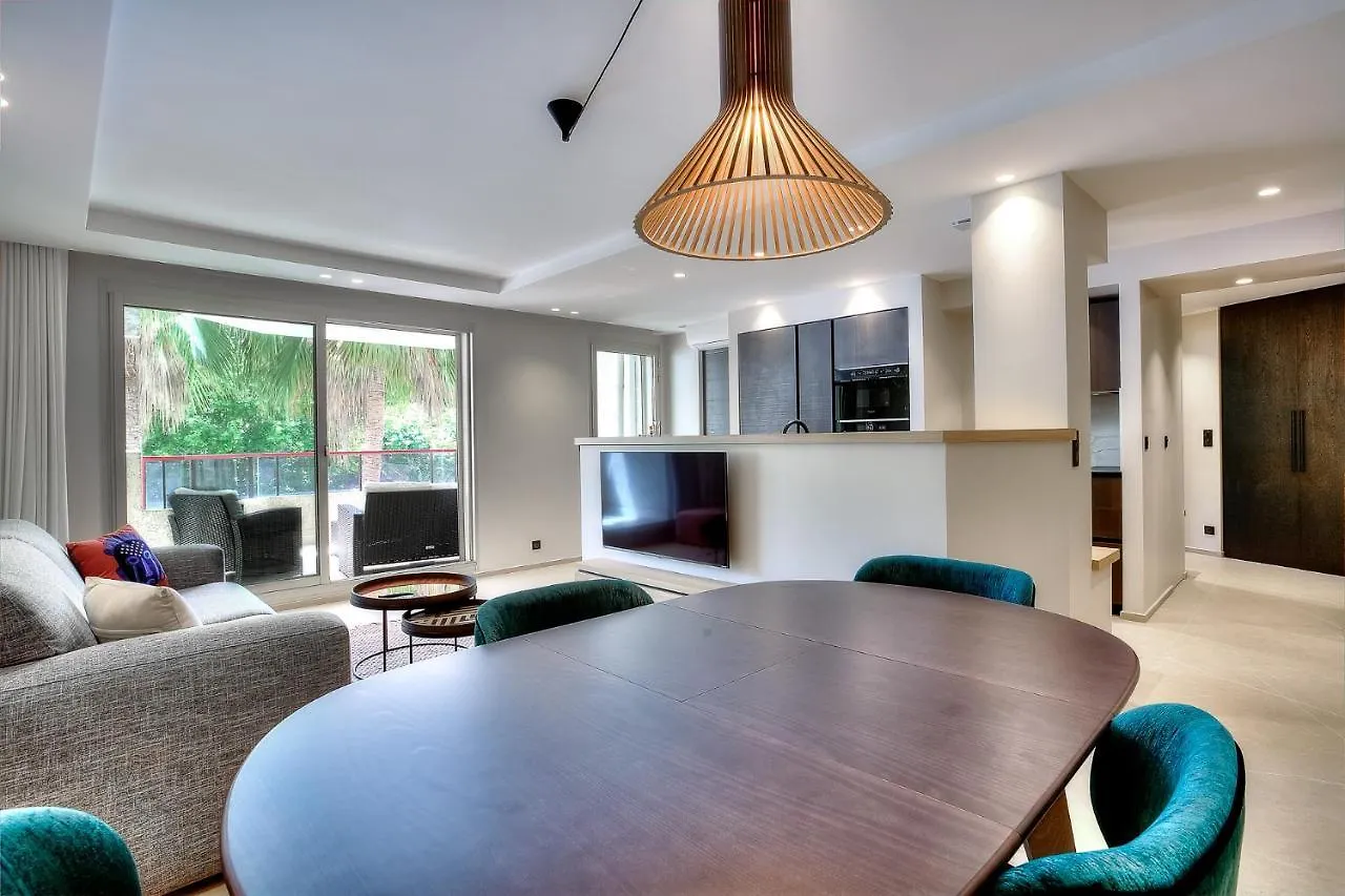 Luxury Flat With Balcony - City Center Cannes 0*,  France
