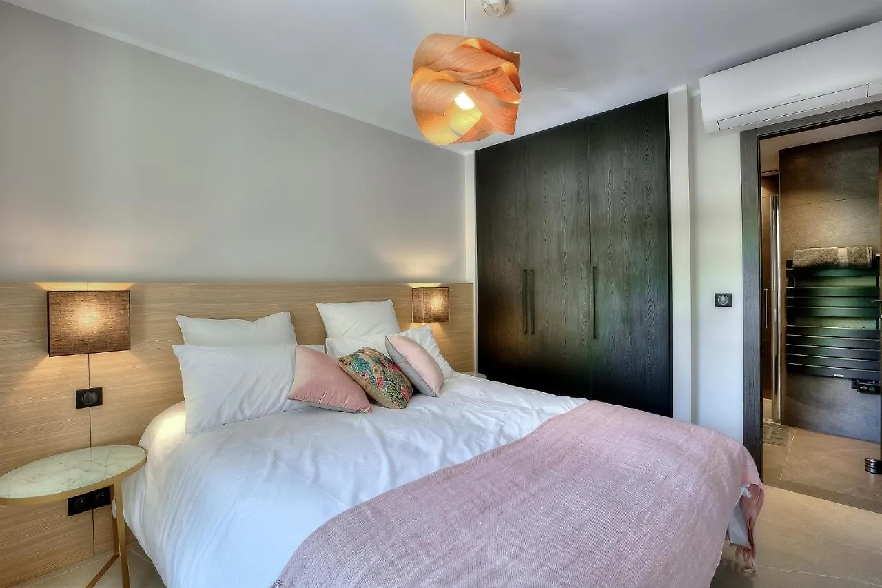 Apartment Luxury Flat With Balcony - City Center Cannes