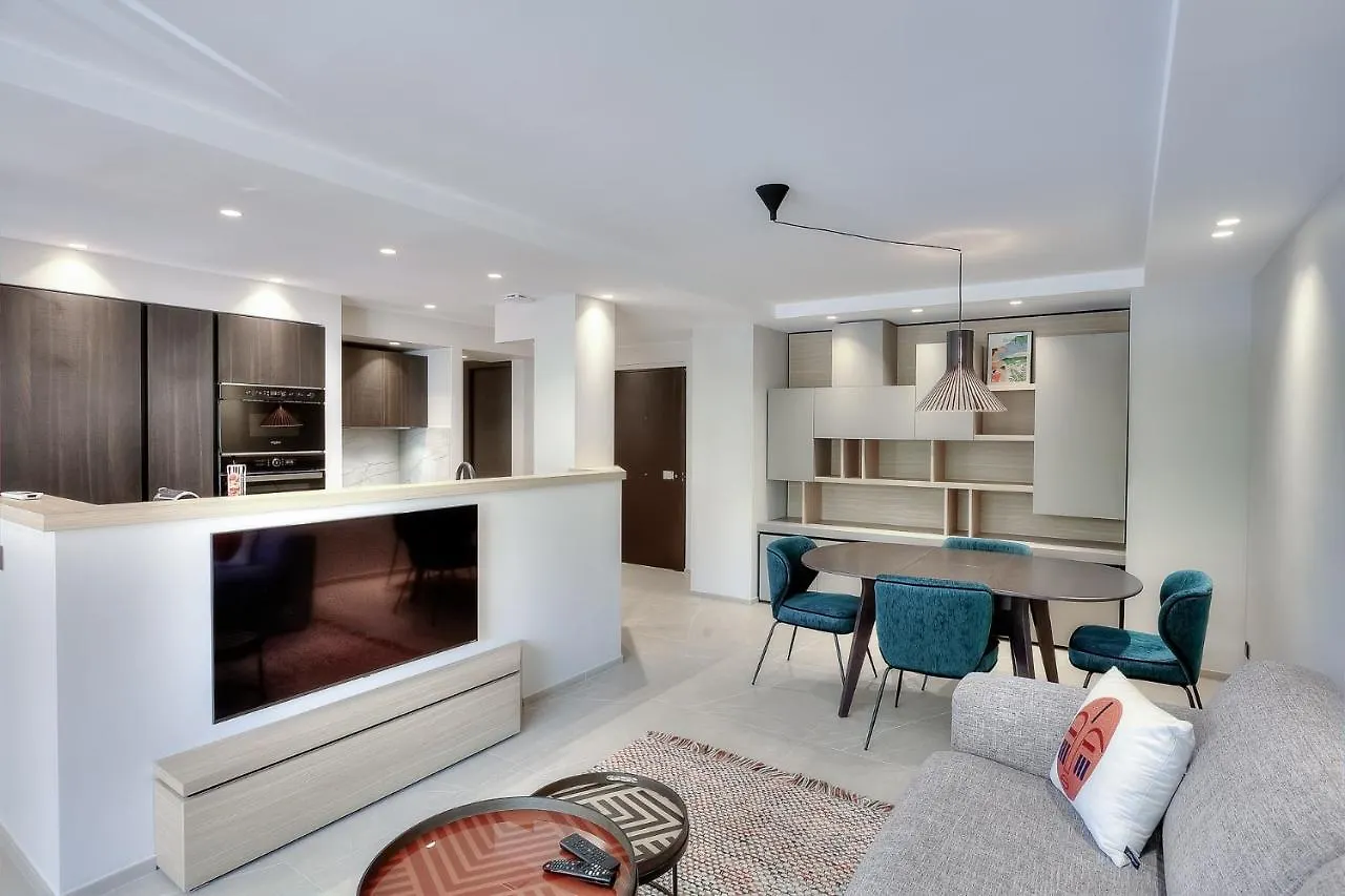 Luxury Flat With Balcony - City Center קאן דירה